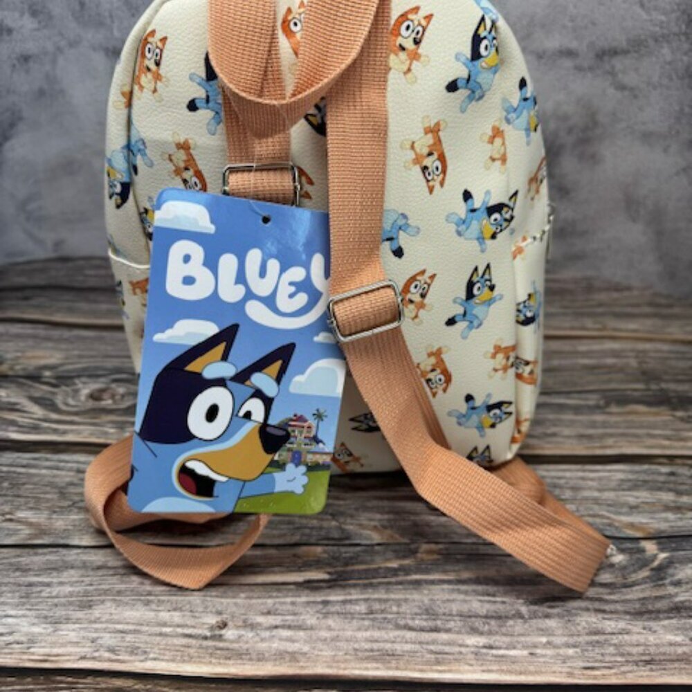 Bluey Mini Backpack NWT - Picture 3 of 9